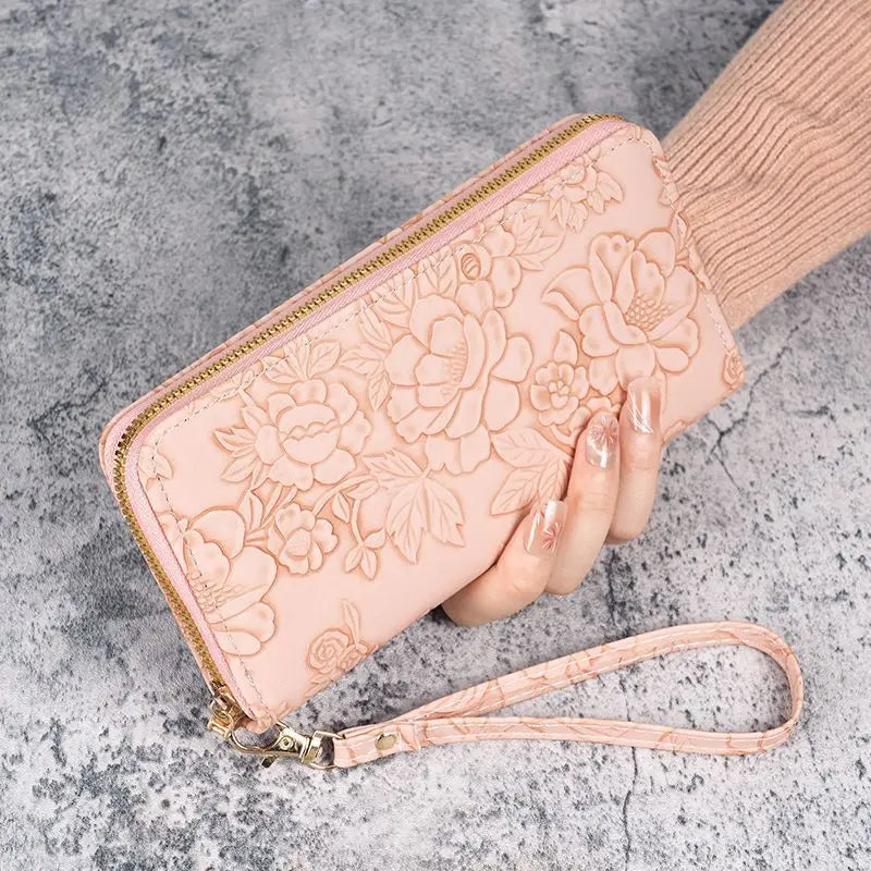 πΈβ¨ Elegant Floral Embossed Zipper Wallet β¨πΈ