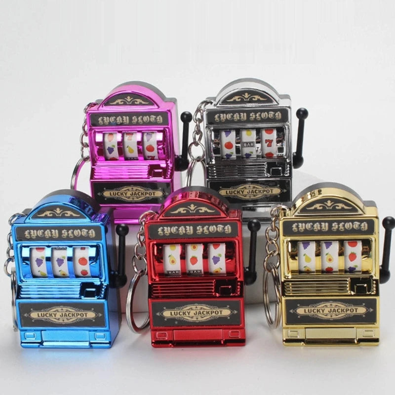 🎰✨ "LuckySpin™ Mini Slot Machine Keychain" ✨🔑