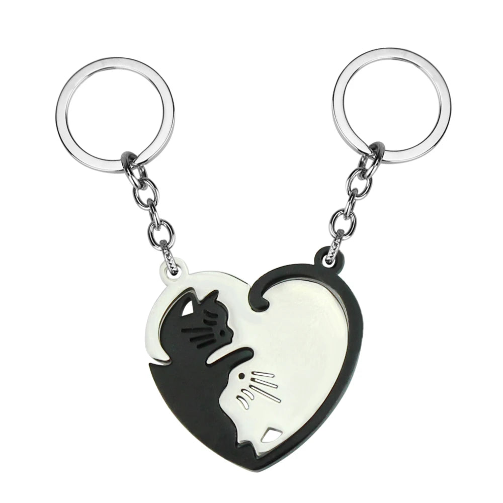 π€π€ Cute Black & White Cats Couple Keychain β For True Love! π±