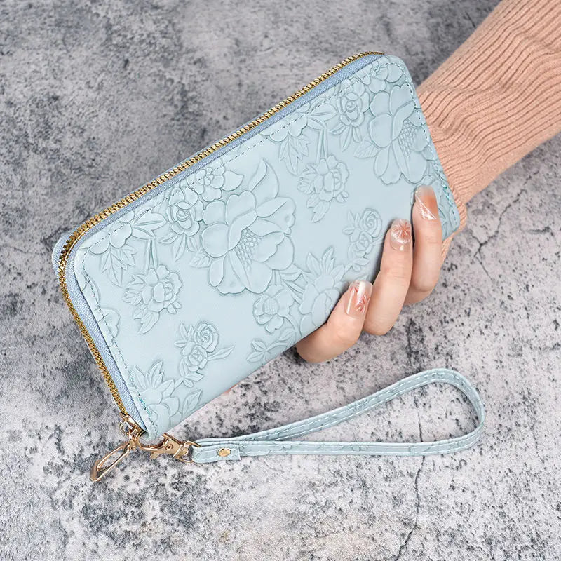 πΈβ¨ Elegant Floral Embossed Zipper Wallet β¨πΈ