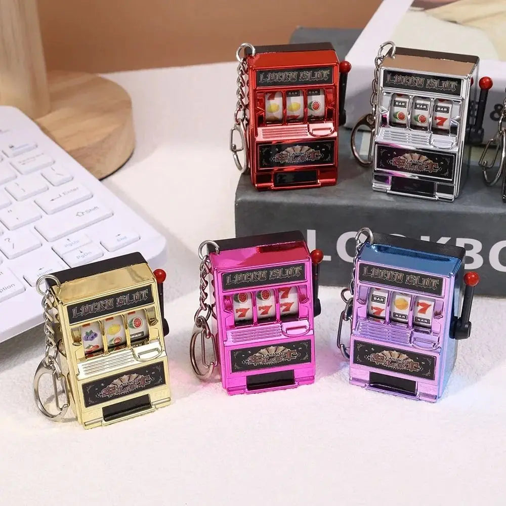 🎰✨ "LuckySpin™ Mini Slot Machine Keychain" ✨🔑