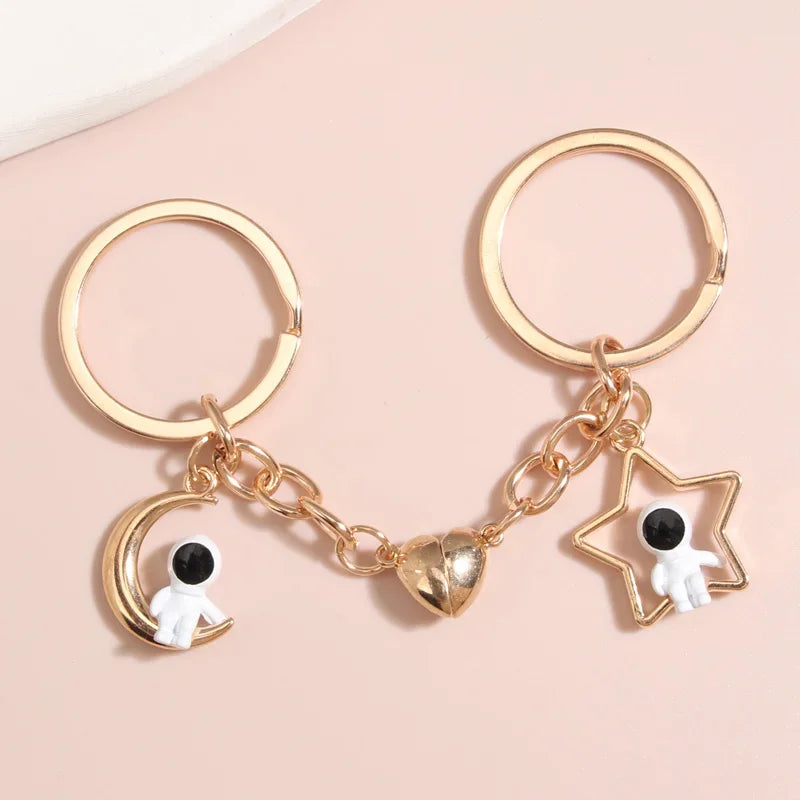 πͺ Couple Astronaut Keychain Set β For Space-Loving Souls π