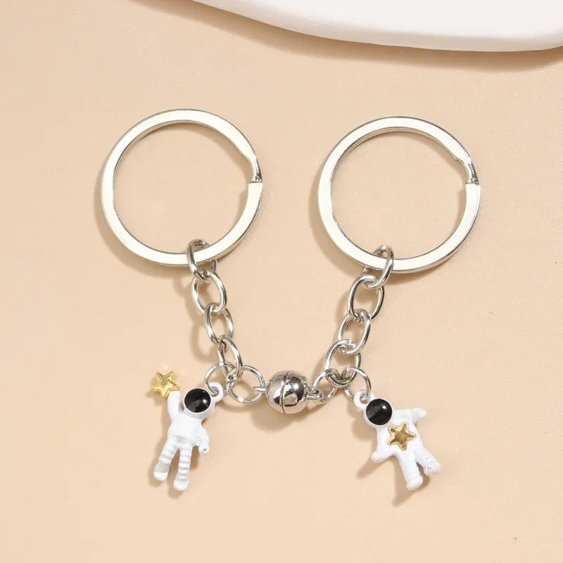 πͺ Couple Astronaut Keychain Set β For Space-Loving Souls π