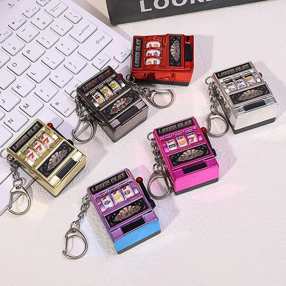 🎰✨ "LuckySpin™ Mini Slot Machine Keychain" ✨🔑
