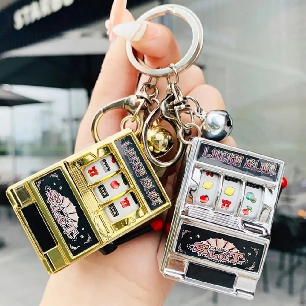 🎰✨ "LuckySpin™ Mini Slot Machine Keychain" ✨🔑