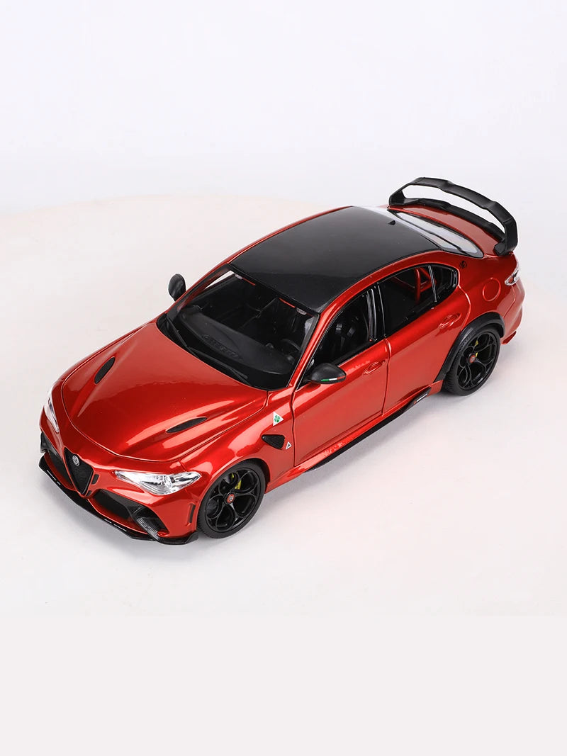 1:18 Alfa Romeo Giulia GTAm Diecast Model Car – Fully Functional Alloy Replica
