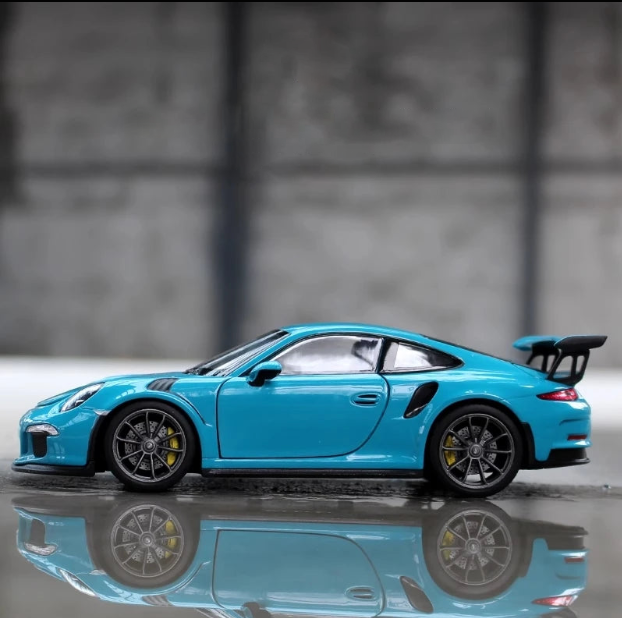 π Porsche 911 GT3 RS Diecast Model β 1:18 Scale π